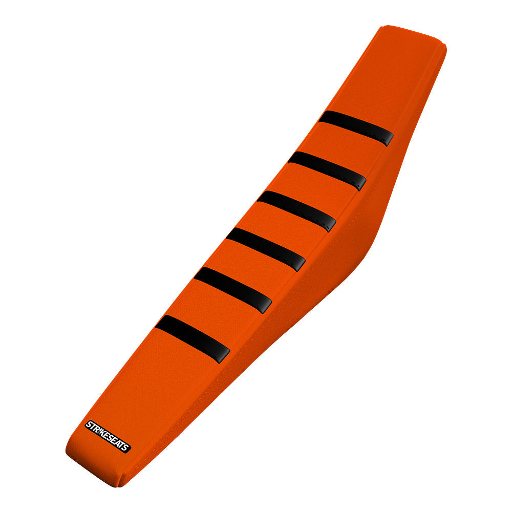 Funda de asiento acanalada con agarre en color negro/naranja/naranja para KTM 50SX 2024
